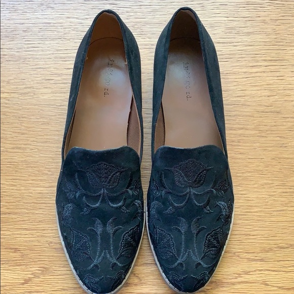 Indigo Shoes - Black Stiched Flats - 9.5
